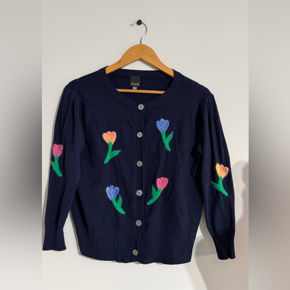 Aaeda Womens  M Navy Floral Tulip Cardigan Button Front Knit Sweater embroidery